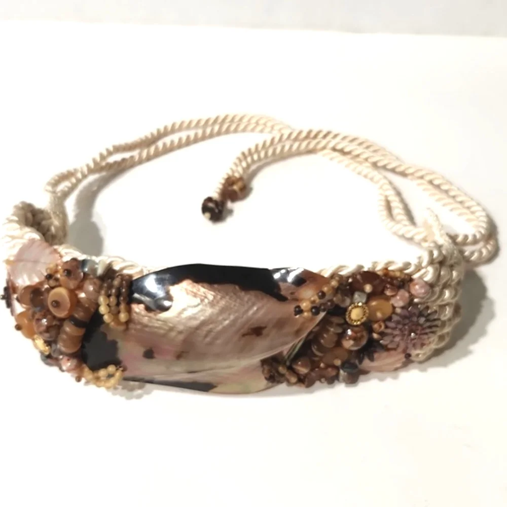 Vintage Stunning Seashell Centerpiece Braided Belt with Beads EUC!